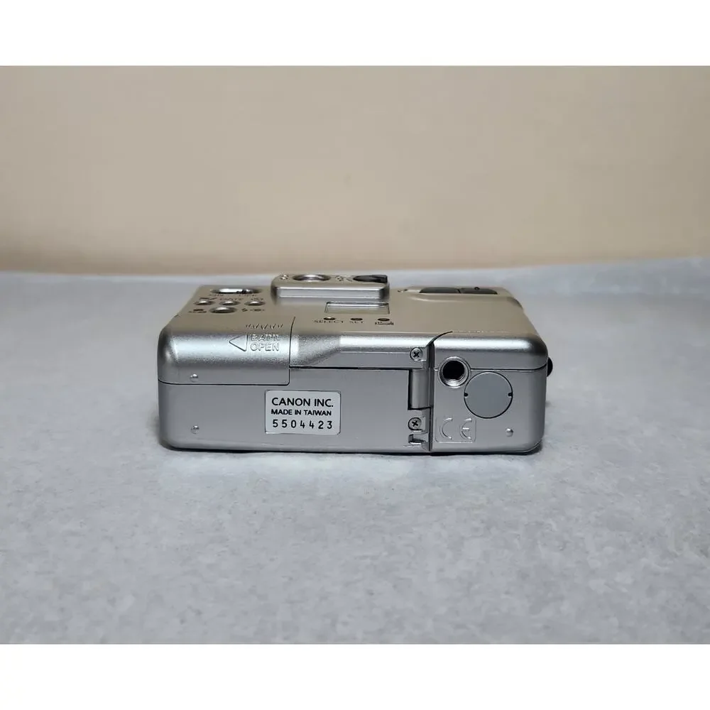 Canon ELPH LT260 APS Camera With Carry Case And Advantix Film 25 Exp.(Open Box)
